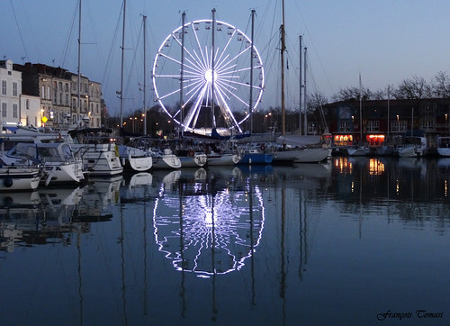 Miroir de La Rochelle by François Tomasi,                     
📷📷📷 Juste du talent 📷📷📷

Vous pouvez tous rejoindre mon groupe "Just