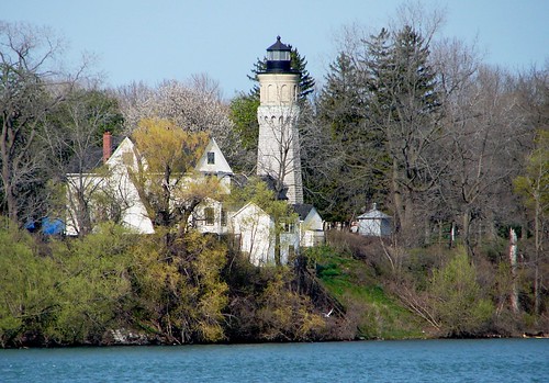 lighthouse newyork youngstown