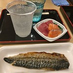 Sashimi (maguro, salmon), yaki saba, sour and sake at Aji no fue, okachimachi