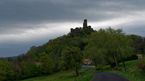 auvergnerhônealpes puydedôme saintjuliendecoppel coppel château castle castillo castelli ruines ruins