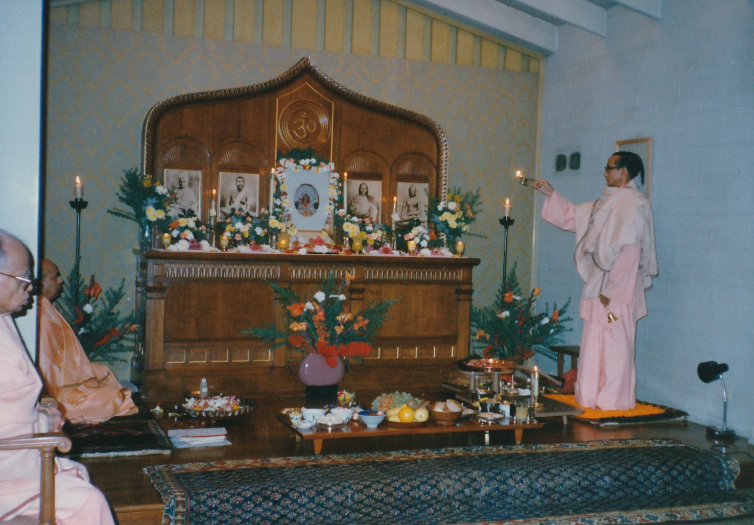 Sacramento Swami Shraddhananda Swami Prabuddhananda Swami Pramathananda Jagaddhatri Puja 1