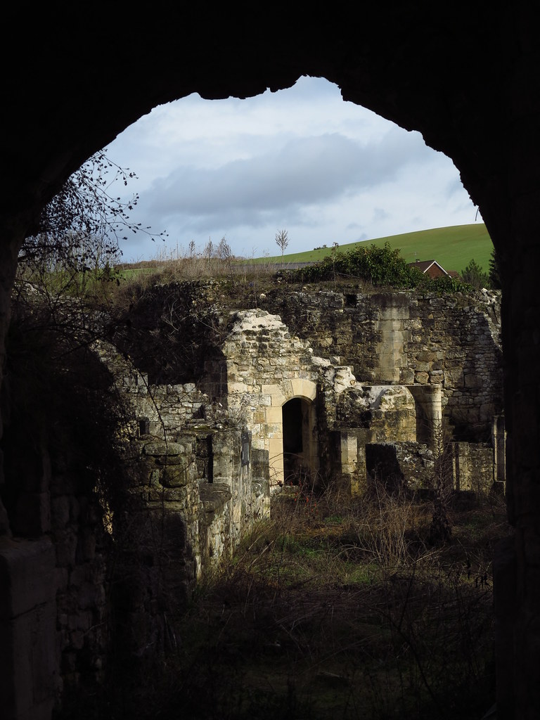 Beynes ; le château | Le Château de Beynes est installé dans… | Flickr