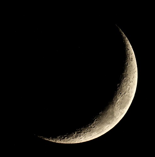 waxing crescent moon moonwatch lunar lunarseas craters primefocus astronomy astrophotography canon 600d maksutov 127mm skywatcher skyatnight telescope bromsgrove worcestershire uk