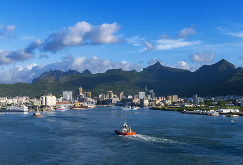 пейзаж landscape гора лес небо облако mountain forest sky cloud море океан sea ocean dmilokt порт port корабль ship