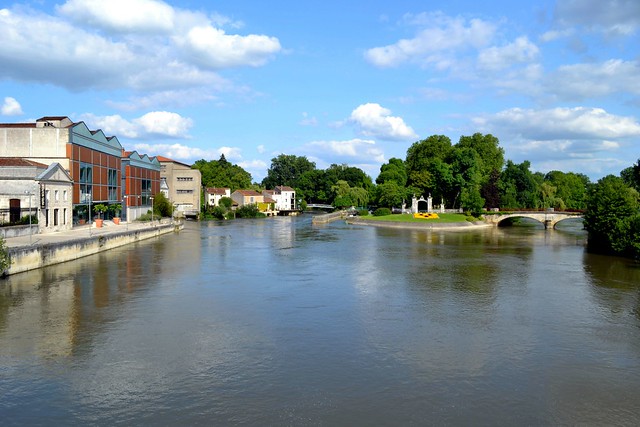 The Charente river at Jarnac , France. Nikon D3100. DSC_0049.