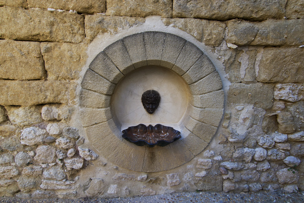 Fontaine Moyen age