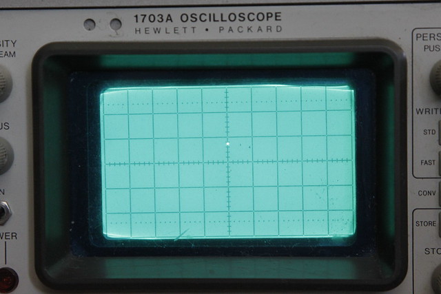 HP 1703A storage oscilloscope