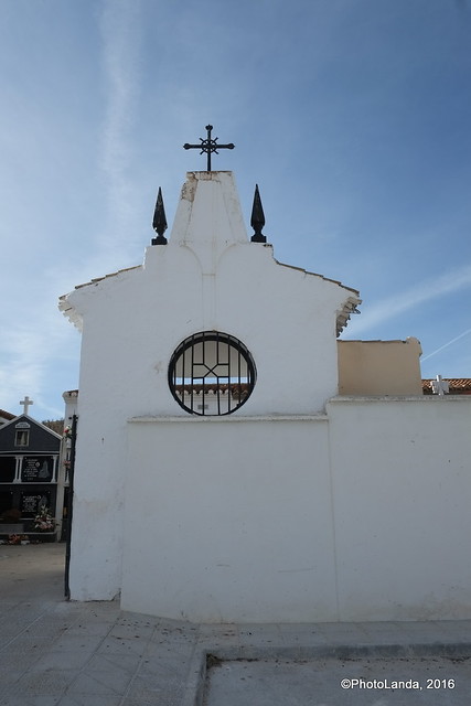 Cementerio de Darro