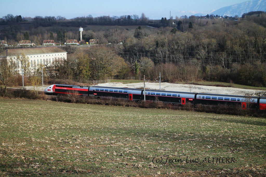 TGV Lyria 4420 SNCF in new 