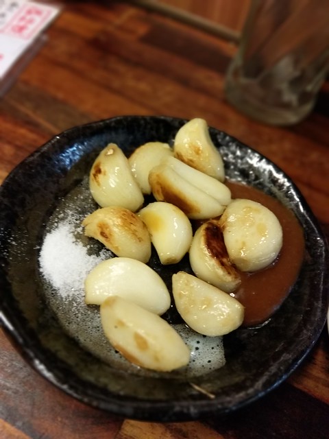 Motsuyaki, Nikomi, steak, garlic, sour, and shochu at shimonya, koenji