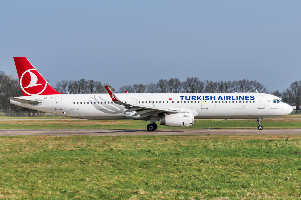 TC-JTJ - Turkish Airlines