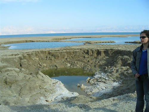 Dead Sea Sinkhole 5 Hannah Schafer Flickr dead-sea-sinkhole-5-hannah-schafer-flickr