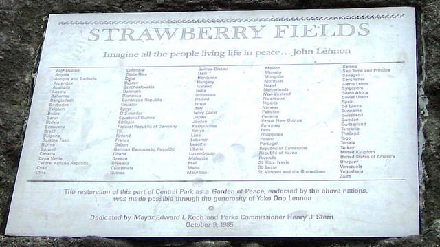 New York - Strawberry Fields - Central Park - October 2004