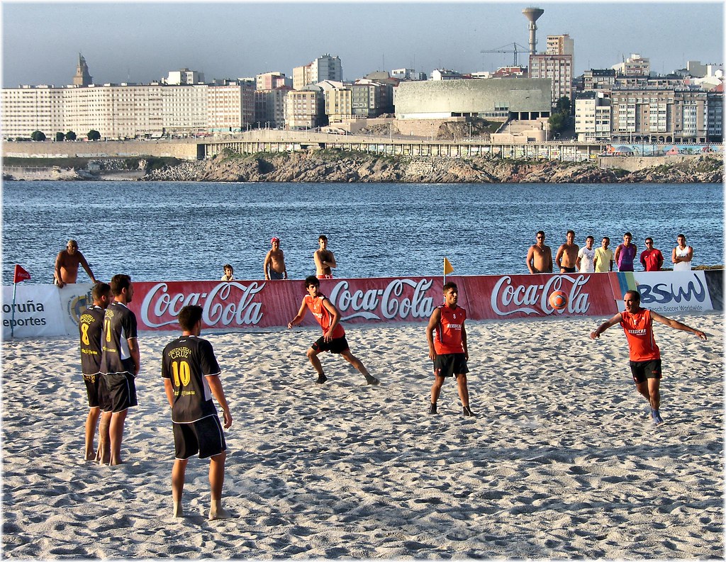 2704-Futbol playa en Riazor (Coruña) - El fútbol playa comen… - Flickr