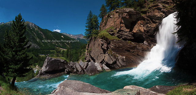 Lillaz waterfalls  Aosta Italy / Cascate di Lillaz Aosta