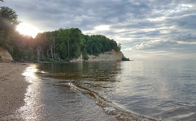 Fossil Beach at Westmoreland State Park. Photo by Bob Diller