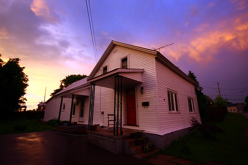 street light sunset house ontario canada skies dramatic thunderstorm merrickville