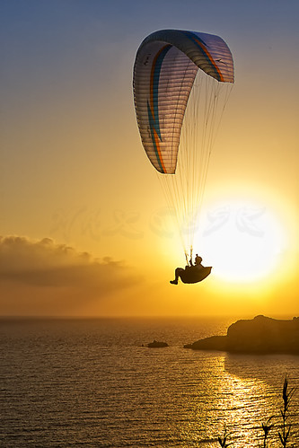 Parapendio Milazzo #16 by max68sr, Parapendio e silhouette
<a href="http://paraclubmilazzo.altervista.org/Parapendio_Club_Milazzo/Benv