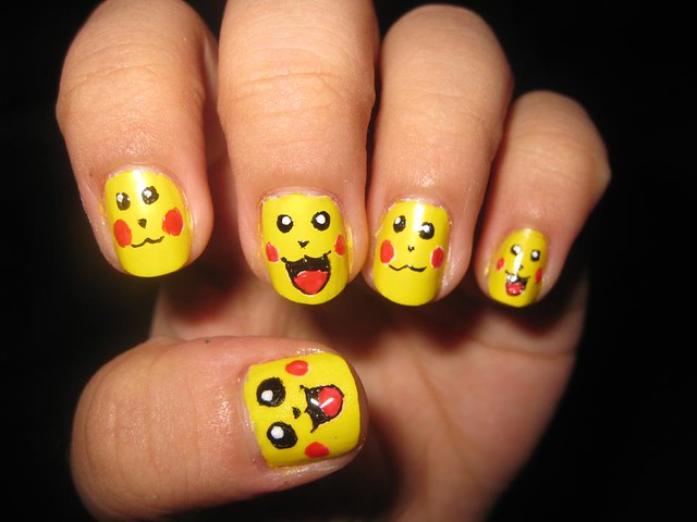 nail art design pikachu