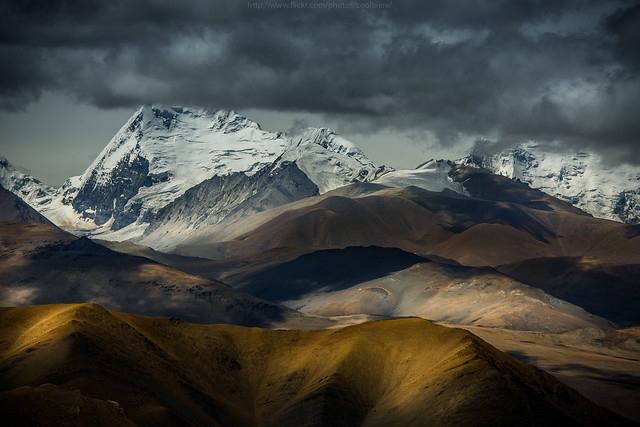 Himalayas over La-lung la pass