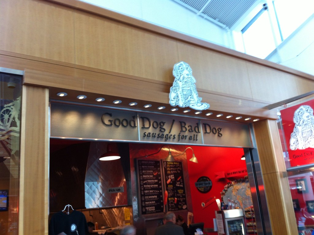 Eatery in Portland Airport (PDX) | andybreeding | Flickr