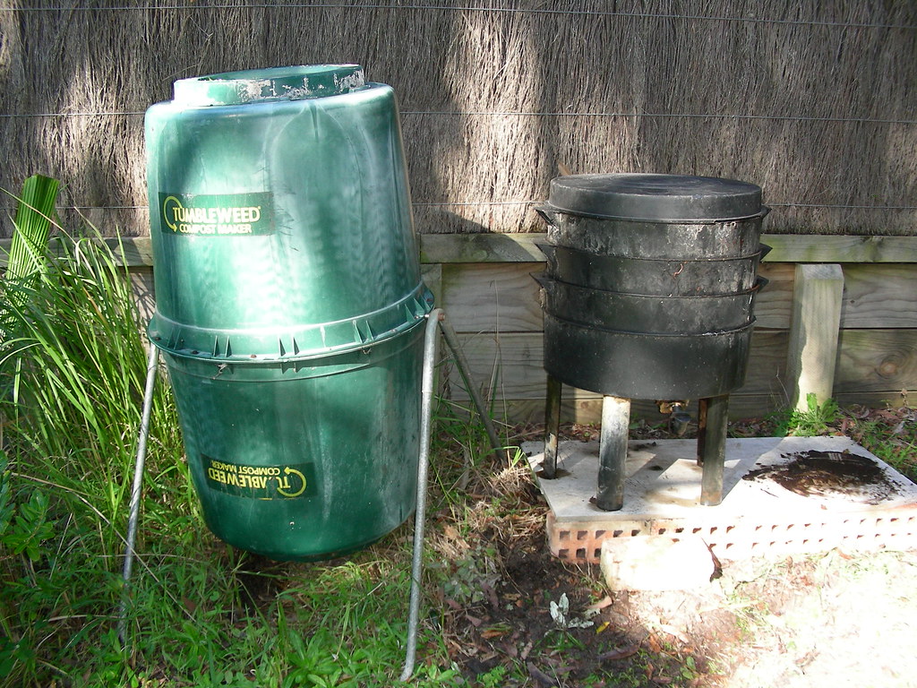 how to start a compost tumbler