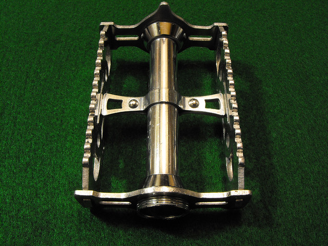 Lyotard model 460D _  shell with axle and bearings removed