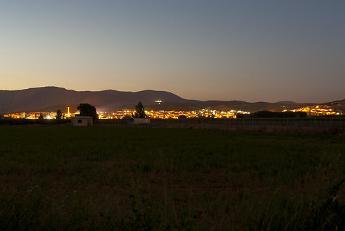 Pinos Puente by jssz, Click over the photo to see in a dark frame
sunset chimney mountains field night puente atardecer li
