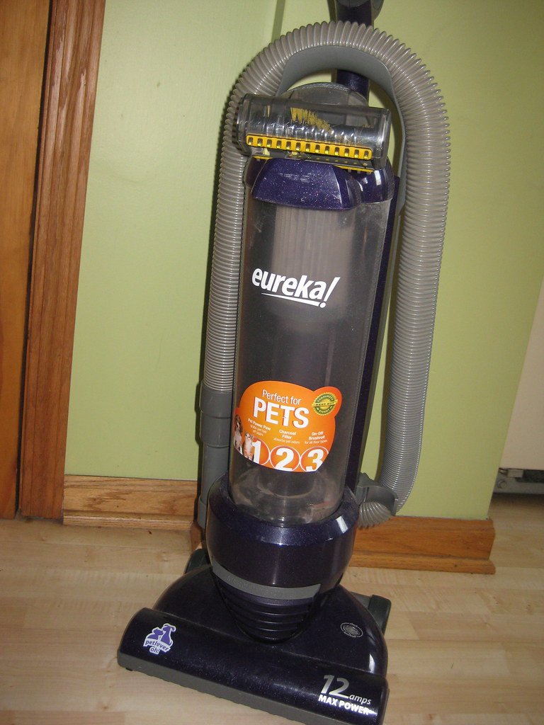 Eureka Vacuum Cleaner | chicago.craigslist.org/chc/hsh ...