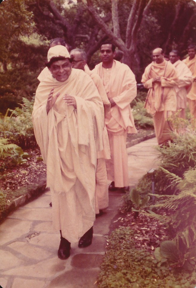 Santabarbara Swami Aseshananda Swami Shraddhananda Swami Bhaskarananda Swami Prabuddhananda Swami Sarvagatananda Swami Adiswarananda