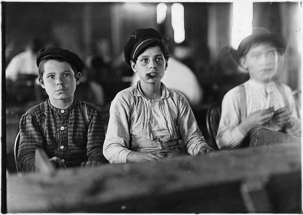 Young cigarmakers in Engelhardt & Co. Three boys looked under 14, January 1909