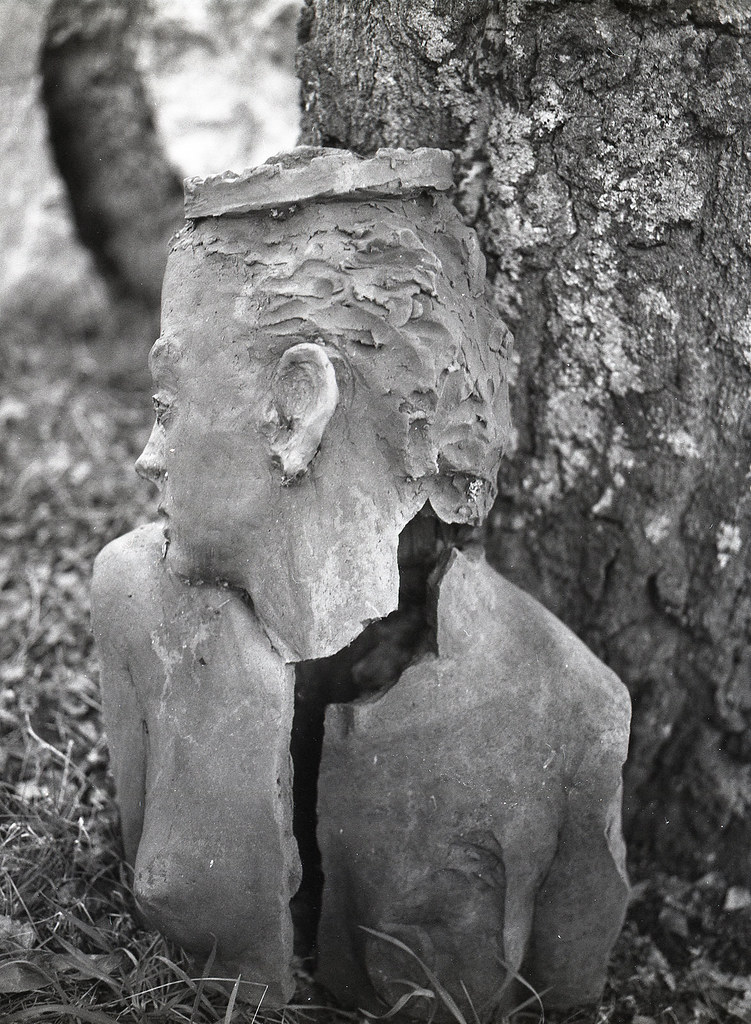 Shatter | Broken statue all the more elegant because the the… | Flickr