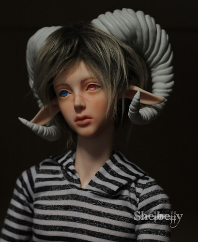 Atom horns finished | by shelbelly