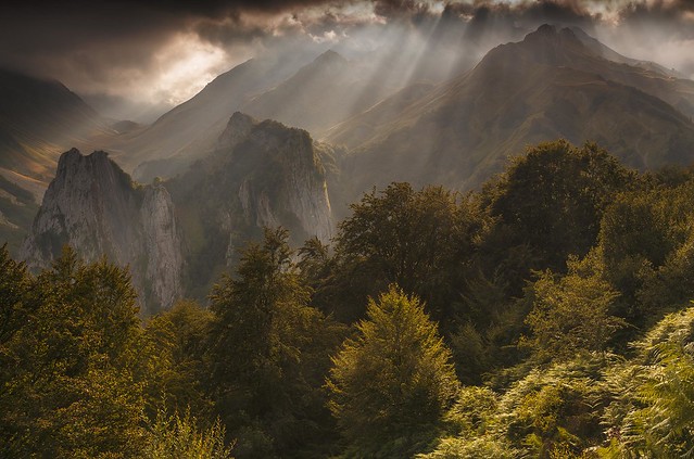 Splintered Light above the Pic de Countende - French Pyrenees (Explored)