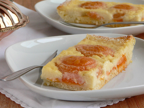 Aprikosenkuchen mit Kokos-Limetten-Guss | Rezept | Hedonistin | Flickr
