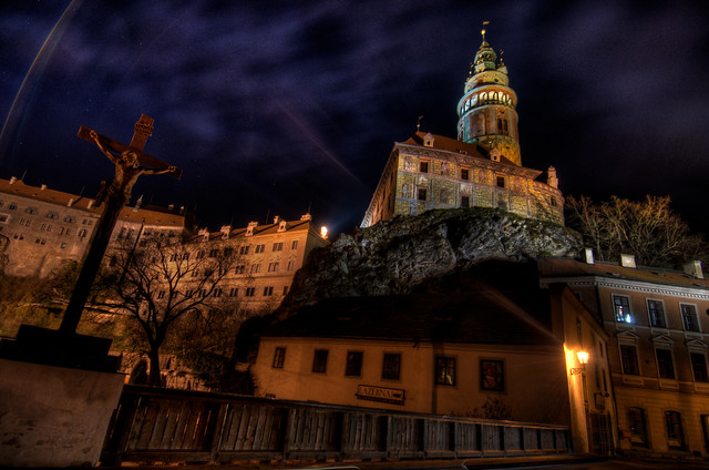 Český Krumlov castle by night