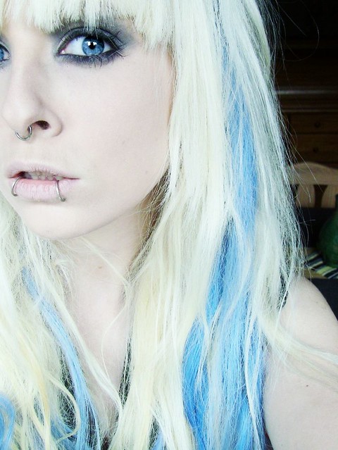 bibi barbaric emo scene alternative sytle girl blonde white blue hair