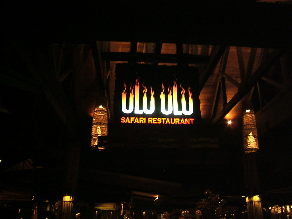 Ulu Ulu Safari Restaurant | As I left the Night Safari, I co… | Flickr