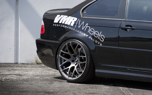 VMR Wheels | Black Sapphire Metallic BMW E46 M3 Coupe
