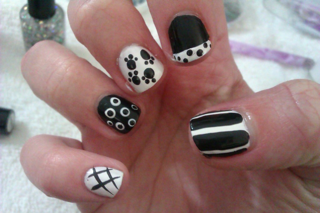 14 Simple and Easy DIY Nail Art Designs and Ideas for Shor… | Flickr