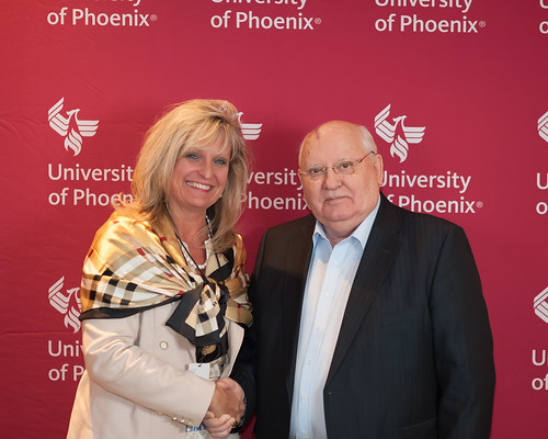 University of Phoenix Leadership Circle