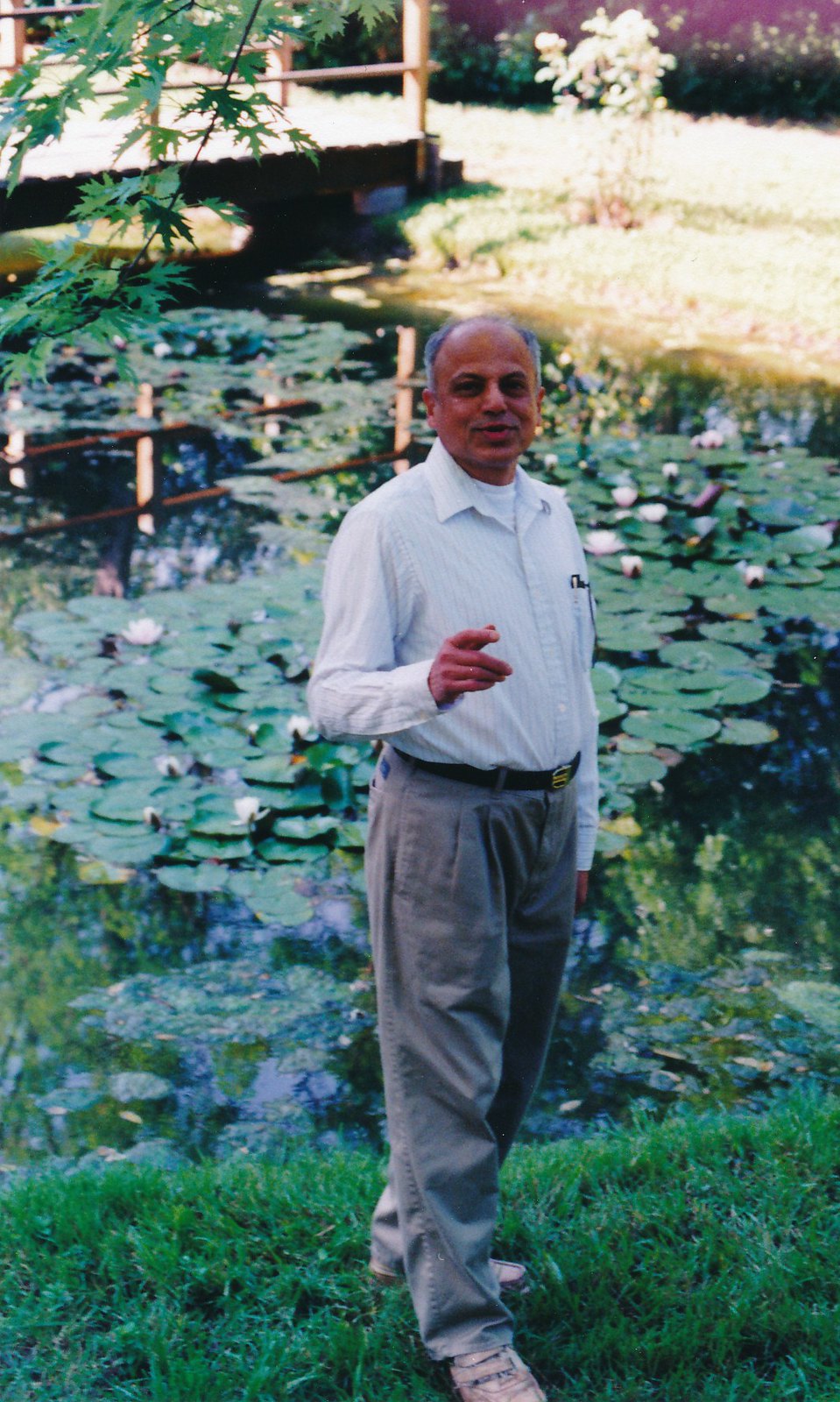 Sacramento Swami Prapannananda Krishna Pond2