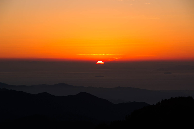 石鎚山の夕日