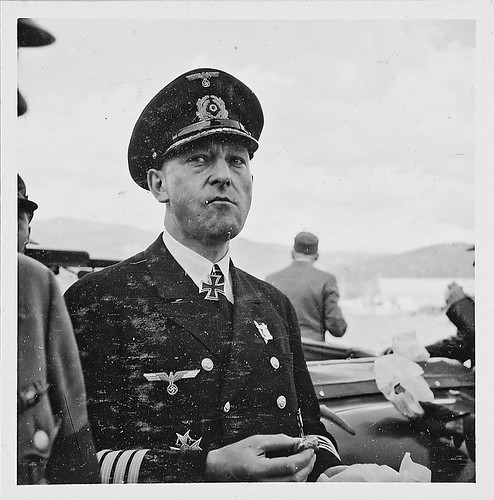 Schnappschüsse, Kapitän z.S. (Während der Überfahrt, Fähre zwischen Bodö und Narvik)
