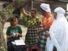 S muslimskými matriarchami v Rao-Rao, Indonésie, foto: Kateřina Karásková
