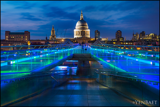 London - St. Paul's Cathedral and the Millennium Bridge