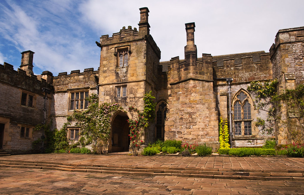 Entrance - Haddon Hall (108) | Haddon Hall - in the Peak Dis… | Flickr
