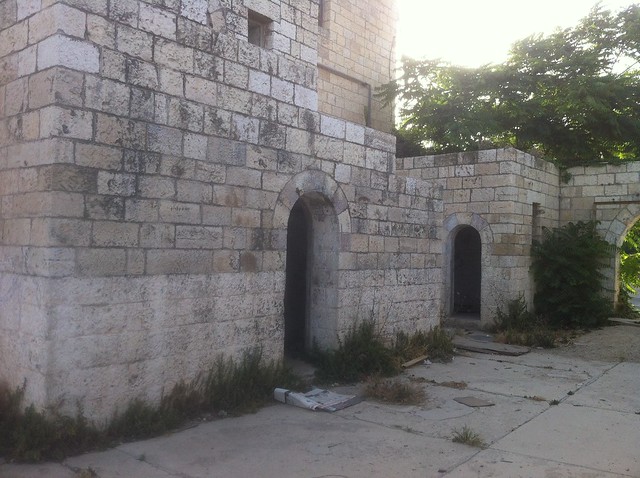 מצודות טגארט - אבו גוש