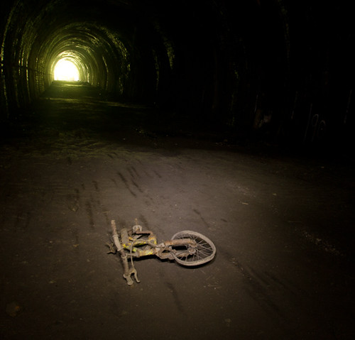 Abandoned bike - Stalybridge New Tunnel