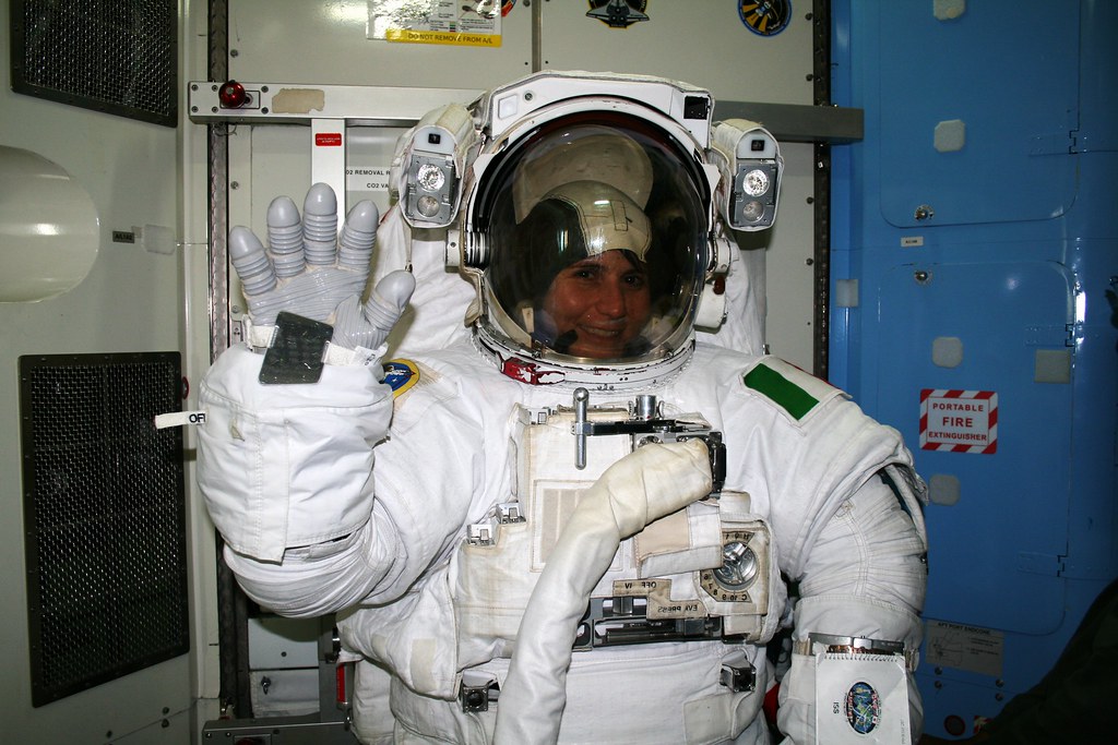 ESA astronaut Samantha Cristoforetti training at JSC
